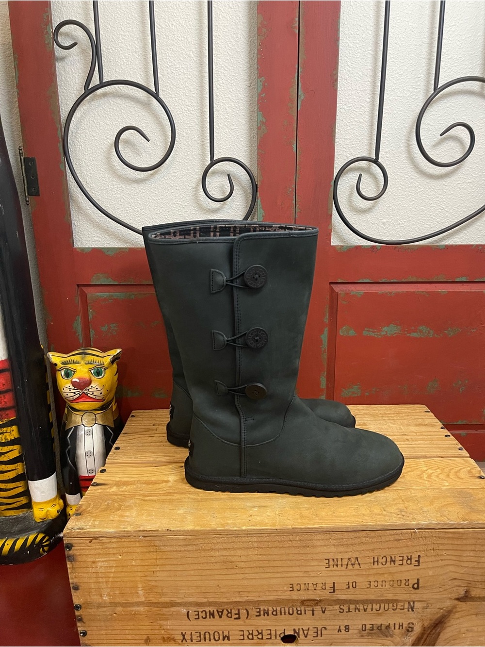 UGG Annarosa Triple Button Boots (Black, US Size 9)